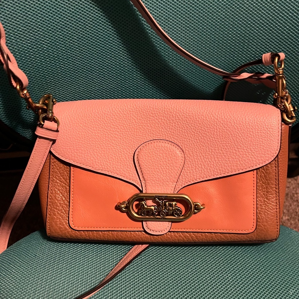 Coach mini tabby in new condition!